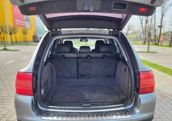 Porsche Cayenne cena 29900 przebieg: 249000, rok produkcji 2004 z Chocianów małe 379